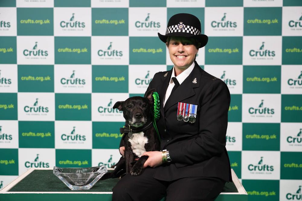 The Kennel Club Hero Dog Award 2023 winners, Stella and Claire. Credit The Kennel Club and BeatMedia