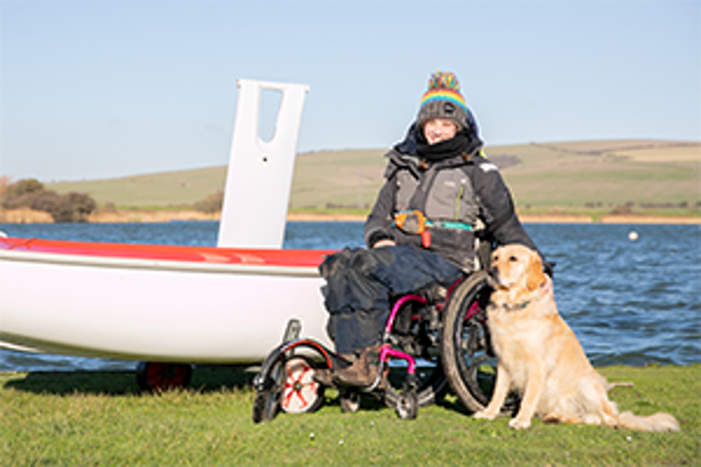 Hero support dog – Phoebe, a Golden Retriever, and her owner, Jazz | Kennel Club Hero Dog Award